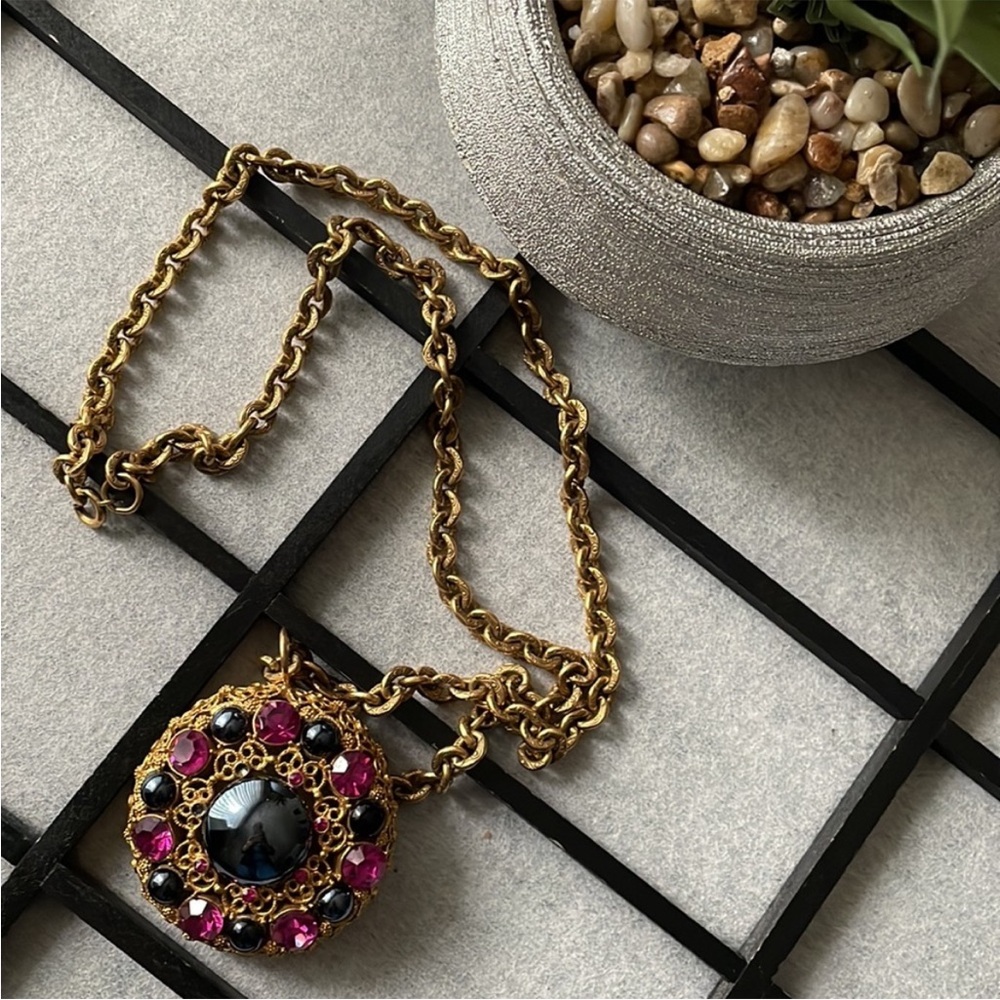 Vintage Pendant Necklace